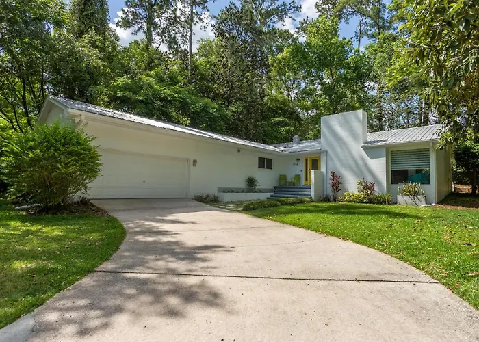 Uf Sunshine House - Patio & Bbq - Chef Kitchen - Ev Car Station - Upscale Neighborhood!